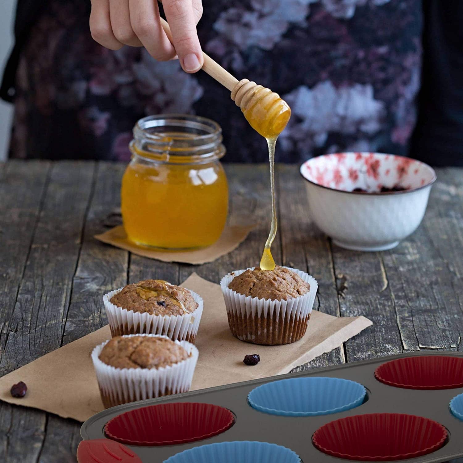 Non-Stick Steel 6 Cup Muffin Pan with Silicone Handles and Reusable Liners - Perfect for Baking Large Muffins and Cupcakes