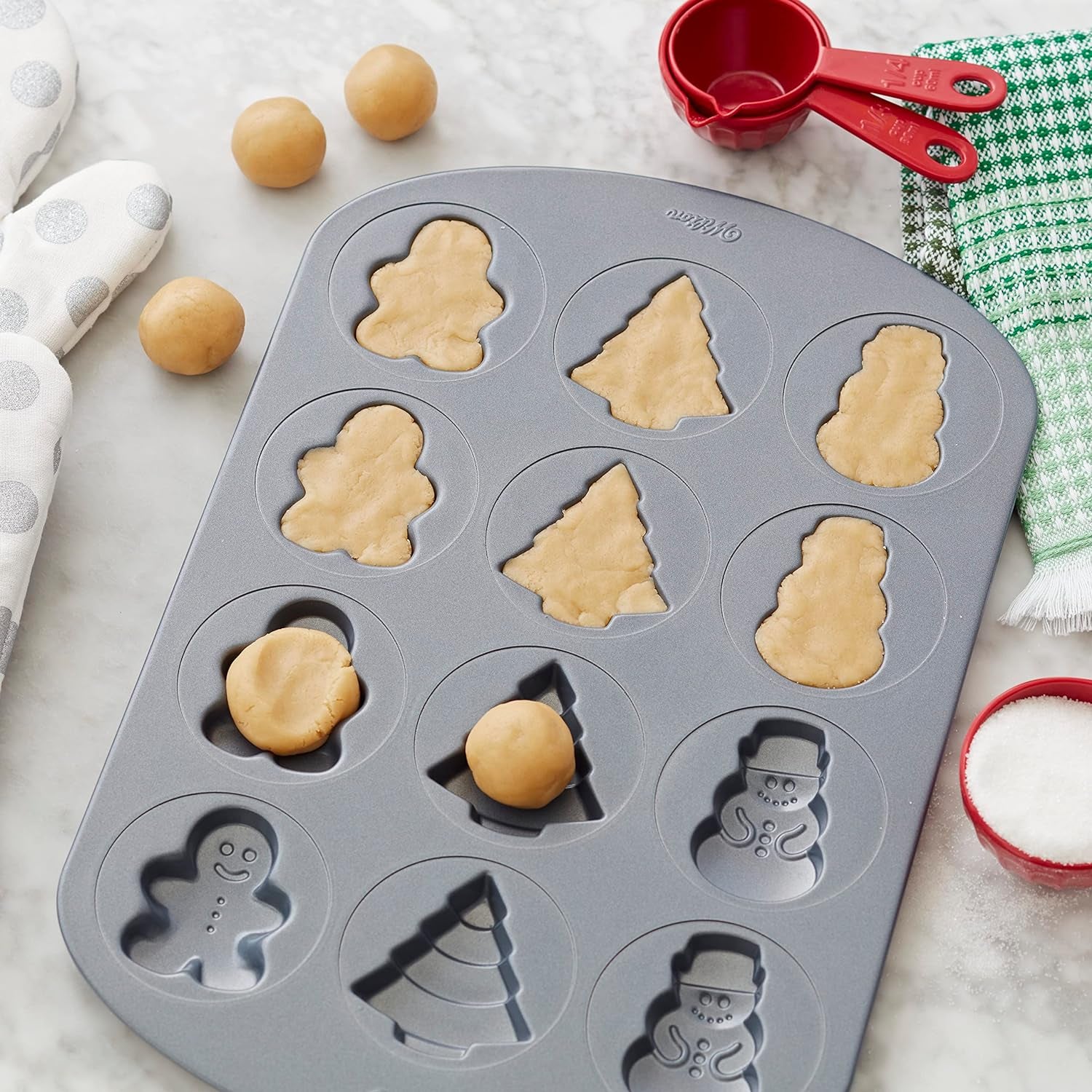 Non-Stick Christmas Cookie Shapes Pan, 12-Cavity (Gingerbread Man, Tree, Snowman)